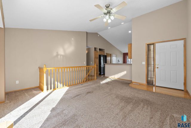 4847 S Samantha Dr Drive, Sioux Falls, SD 57106