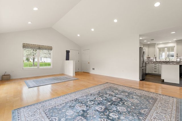27 Kathleen Grant Rd, Easton, MA 02334