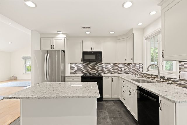 27 Kathleen Grant Rd, Easton, MA 02334