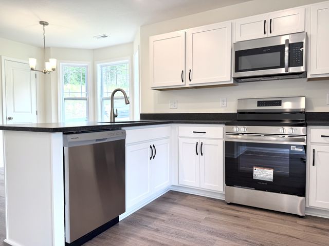 914 Peaceful Pl, Clarksville, TN 37040