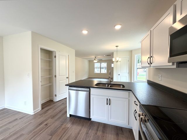 914 Peaceful Pl, Clarksville, TN 37040