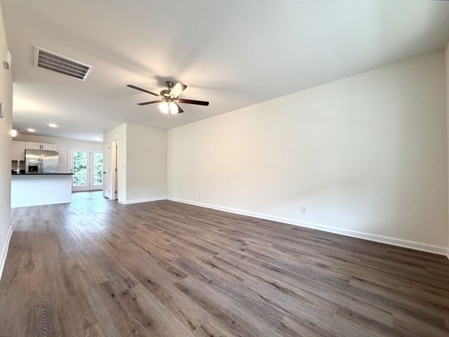 914 Peaceful Pl, Clarksville, TN 37040