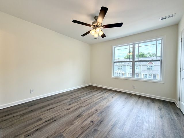 914 Peaceful Pl, Clarksville, TN 37040