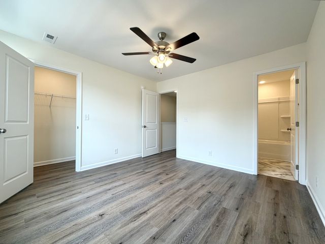 914 Peaceful Pl, Clarksville, TN 37040