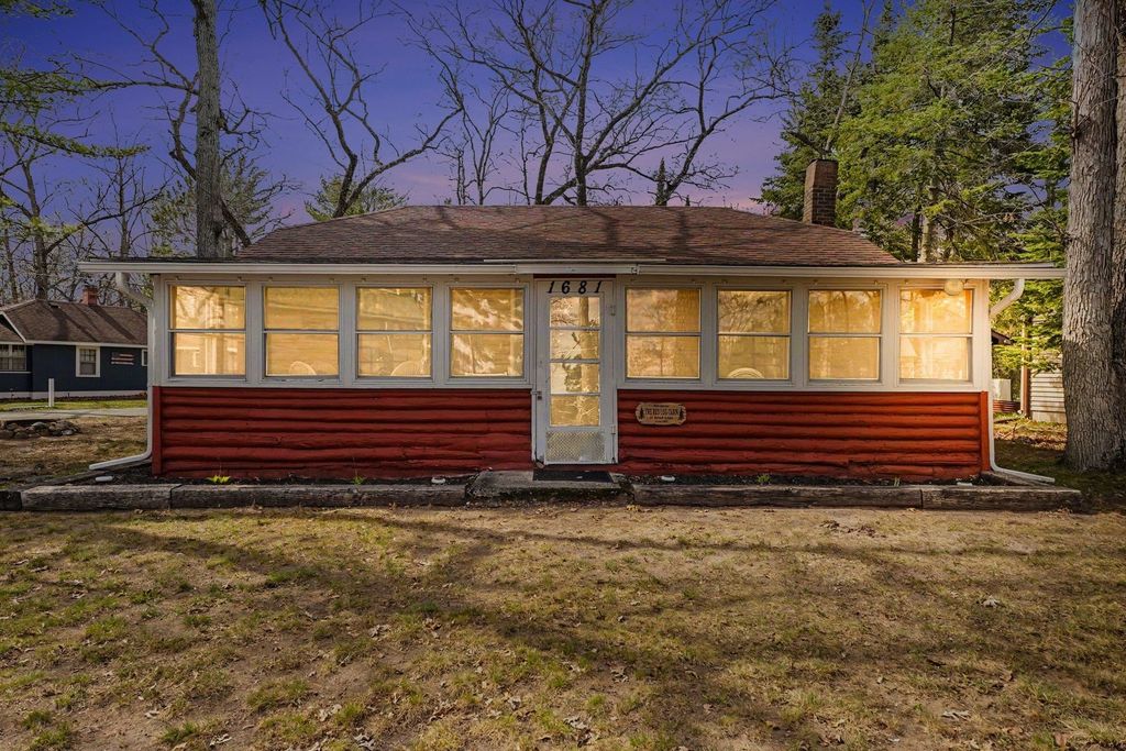 1681 Louks Street, Grant Twp, MI 48748