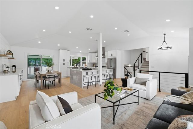 1943 Pelican Place, Costa Mesa, CA 92626