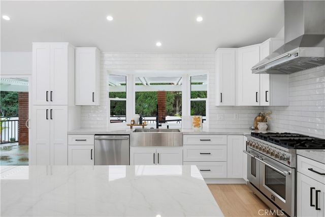 1943 Pelican Place, Costa Mesa, CA 92626