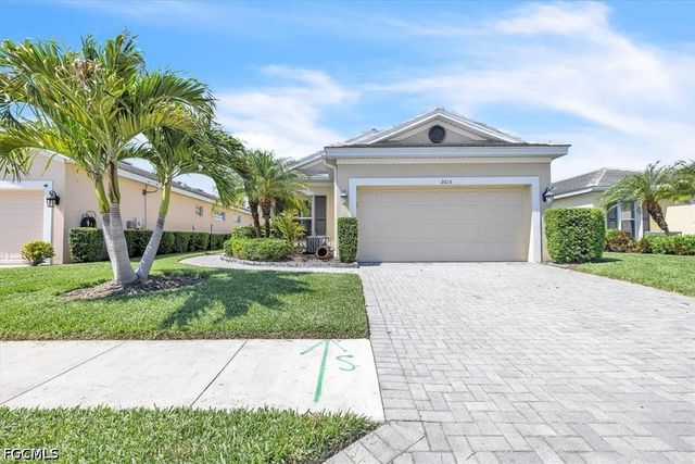 2615 Vareo CT, Cape Coral, FL 33991