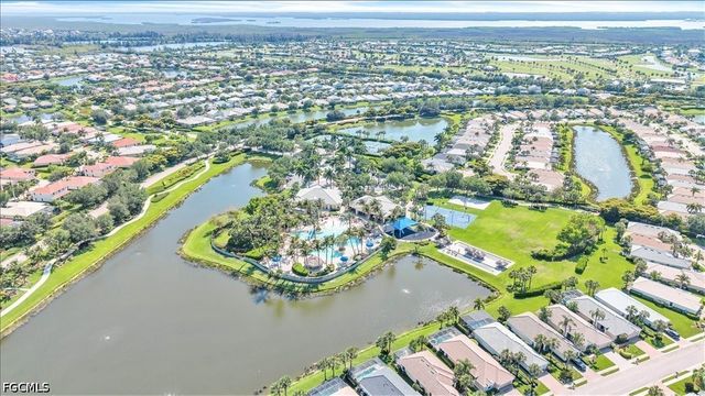 2615 Vareo CT, Cape Coral, FL 33991