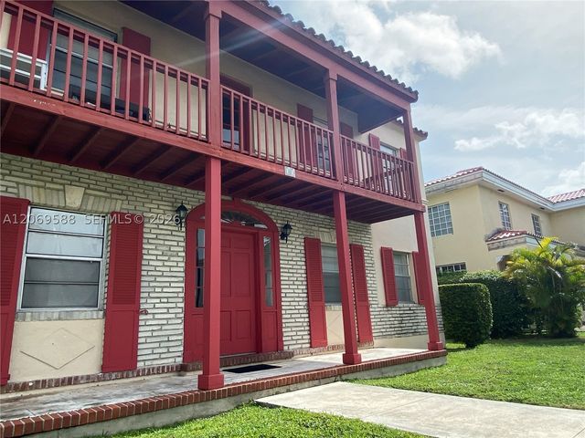 33 Madeira Ave 3, Coral Gables, FL 33134
