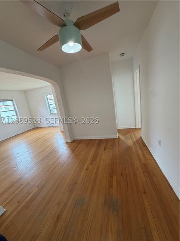 33 Madeira Ave 3, Coral Gables, FL 33134