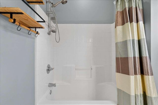 500 Hawthorne Avenue, Summerville, SC 29483