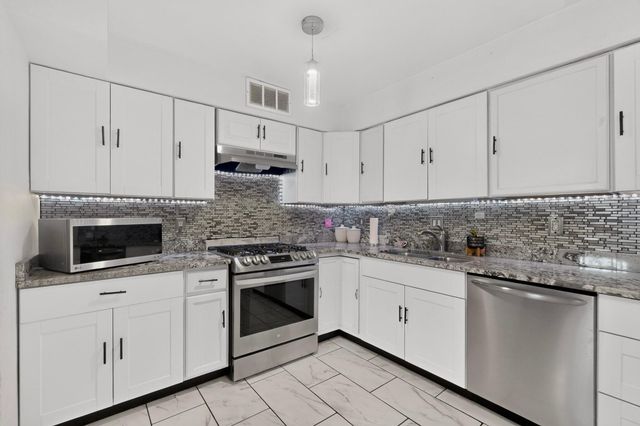 2819 Desert Garden Lane SW, Albuquerque, NM 87105