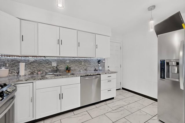 2819 Desert Garden Lane SW, Albuquerque, NM 87105