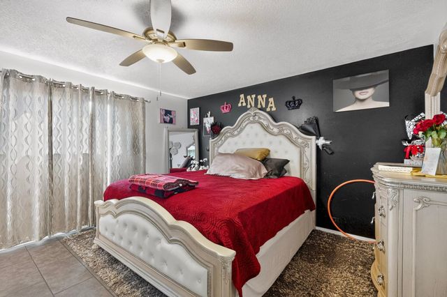 2819 Desert Garden Lane SW, Albuquerque, NM 87105