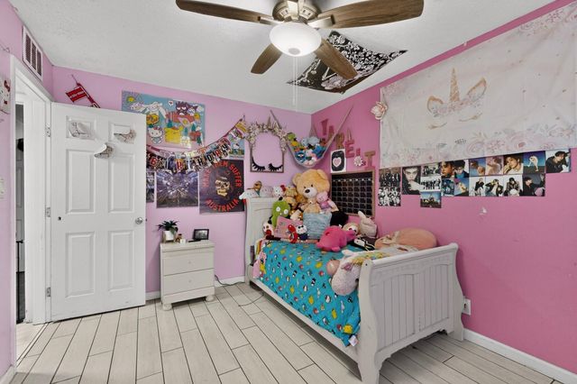 2819 Desert Garden Lane SW, Albuquerque, NM 87105