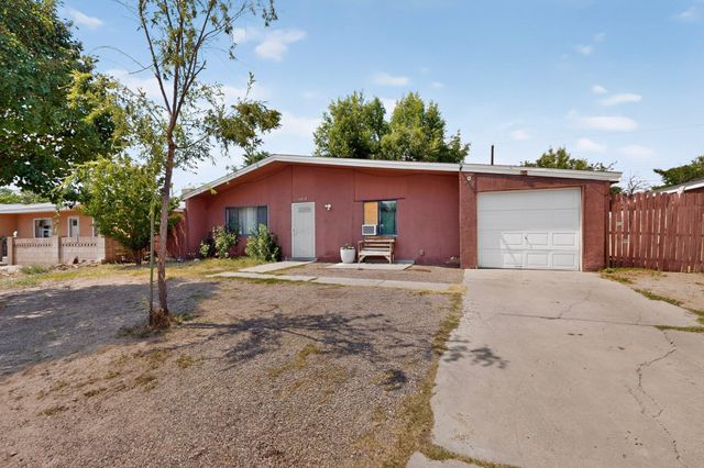 2819 Desert Garden Lane SW, Albuquerque, NM 87105