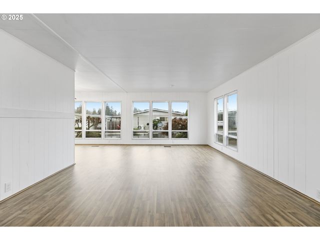 17041 Sw ELDORADO Dr, Portland, OR 97224