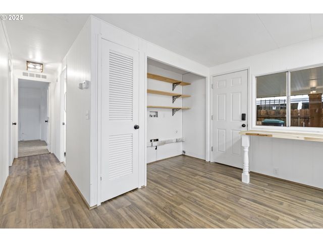 17041 Sw ELDORADO Dr, Portland, OR 97224