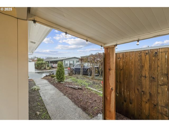 17041 Sw ELDORADO Dr, Portland, OR 97224