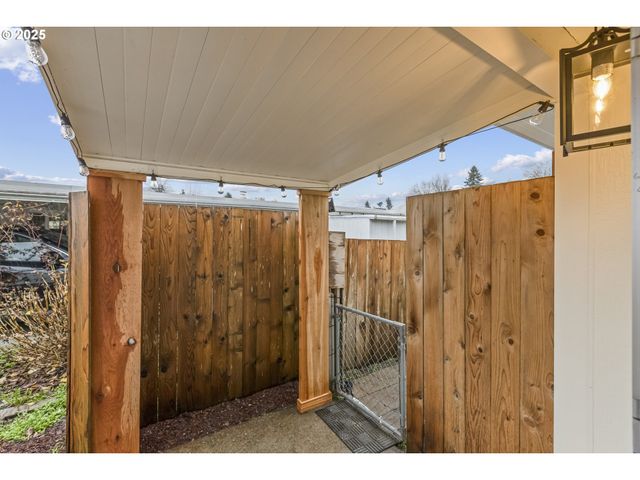 17041 Sw ELDORADO Dr, Portland, OR 97224