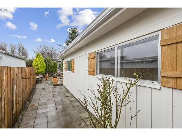 17041 Sw ELDORADO Dr, Portland, OR 97224