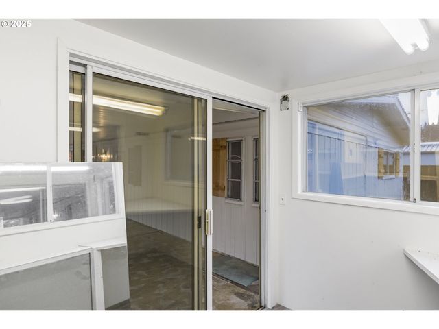 17041 Sw ELDORADO Dr, Portland, OR 97224