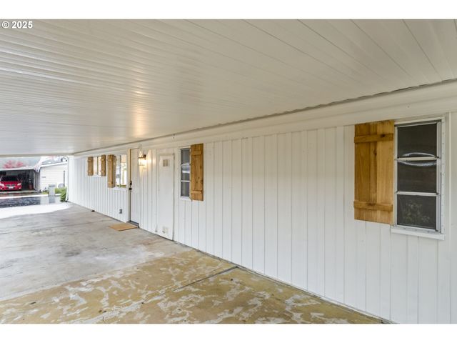 17041 Sw ELDORADO Dr, Portland, OR 97224