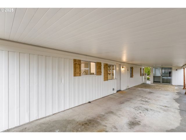 17041 Sw ELDORADO Dr, Portland, OR 97224