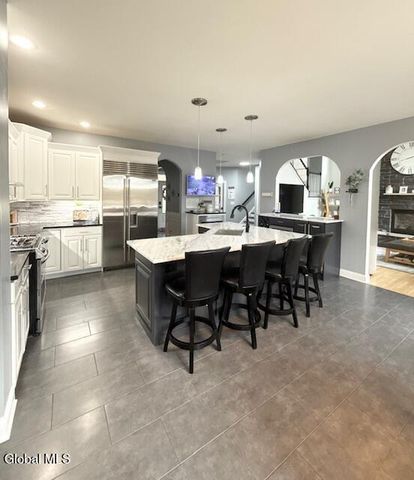 21 Veranda Lane, Queensbury, NY 12804