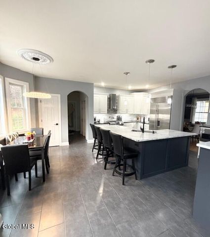 21 Veranda Lane, Queensbury, NY 12804