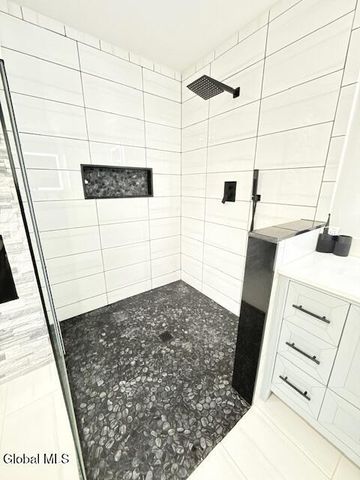 21 Veranda Lane, Queensbury, NY 12804