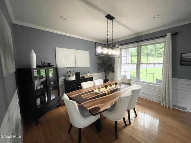 21 Veranda Lane, Queensbury, NY 12804