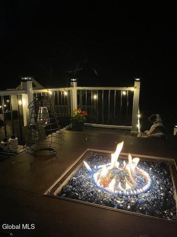 21 Veranda Lane, Queensbury, NY 12804