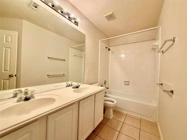 7426 Maple Run Drive, Sugar Land, TX 77479