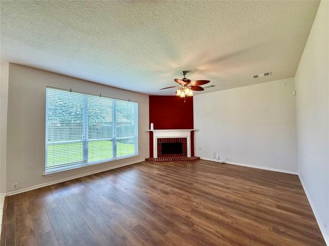 7426 Maple Run Drive, Sugar Land, TX 77479