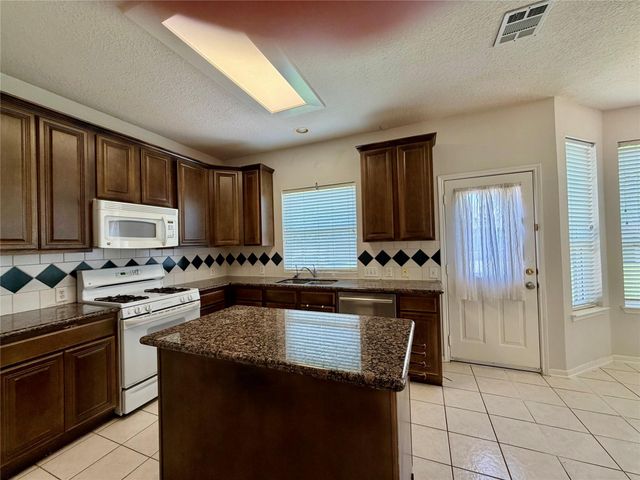 7426 Maple Run Drive, Sugar Land, TX 77479