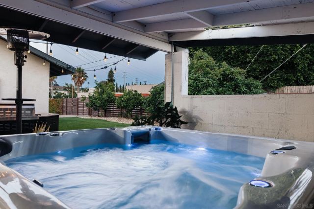 3805 Atascadero Dr, San Diego, CA 92107