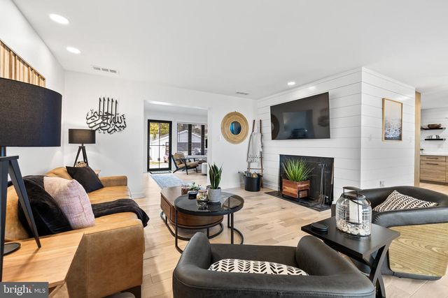 113 BAY DR, Annapolis, MD 21403