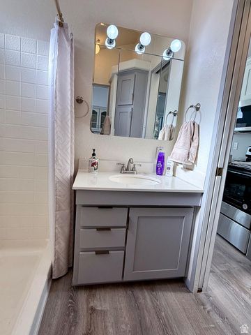 45 REDBLUFF DR, Hurricane, UT 84737