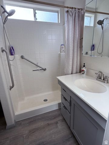 45 REDBLUFF DR, Hurricane, UT 84737