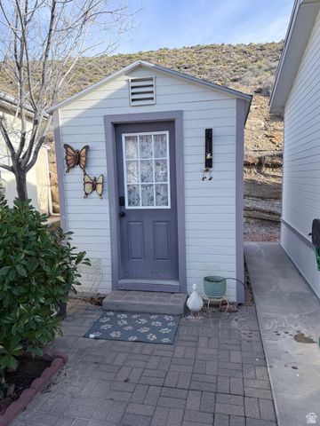 45 REDBLUFF DR, Hurricane, UT 84737