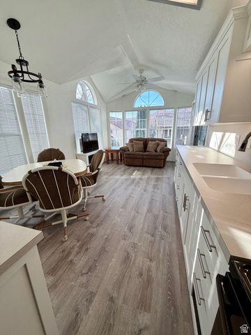 45 REDBLUFF DR, Hurricane, UT 84737