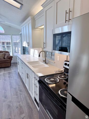 45 REDBLUFF DR, Hurricane, UT 84737