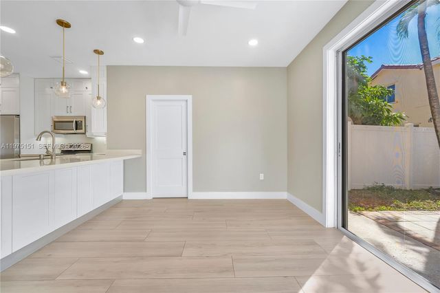 16922 SW 35th St, Miramar, FL 33027