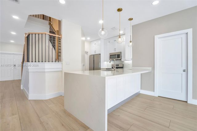 16922 SW 35th St, Miramar, FL 33027