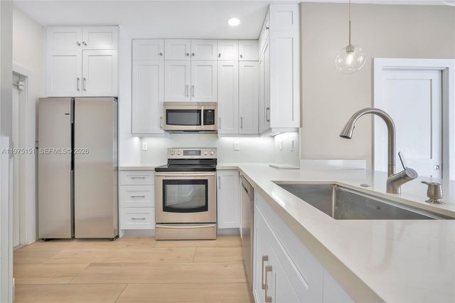 16922 SW 35th St, Miramar, FL 33027