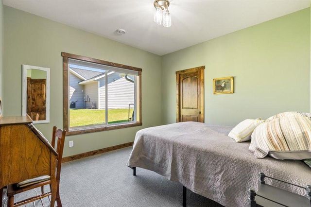11413 Legacy Court, Brainerd, MN 56401