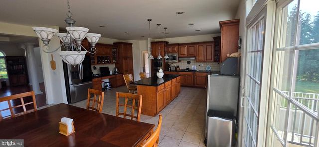 11 ANGELO CT, Monroe Twp, NJ 08831