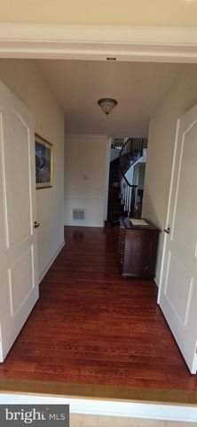 11 ANGELO CT, Monroe Twp, NJ 08831